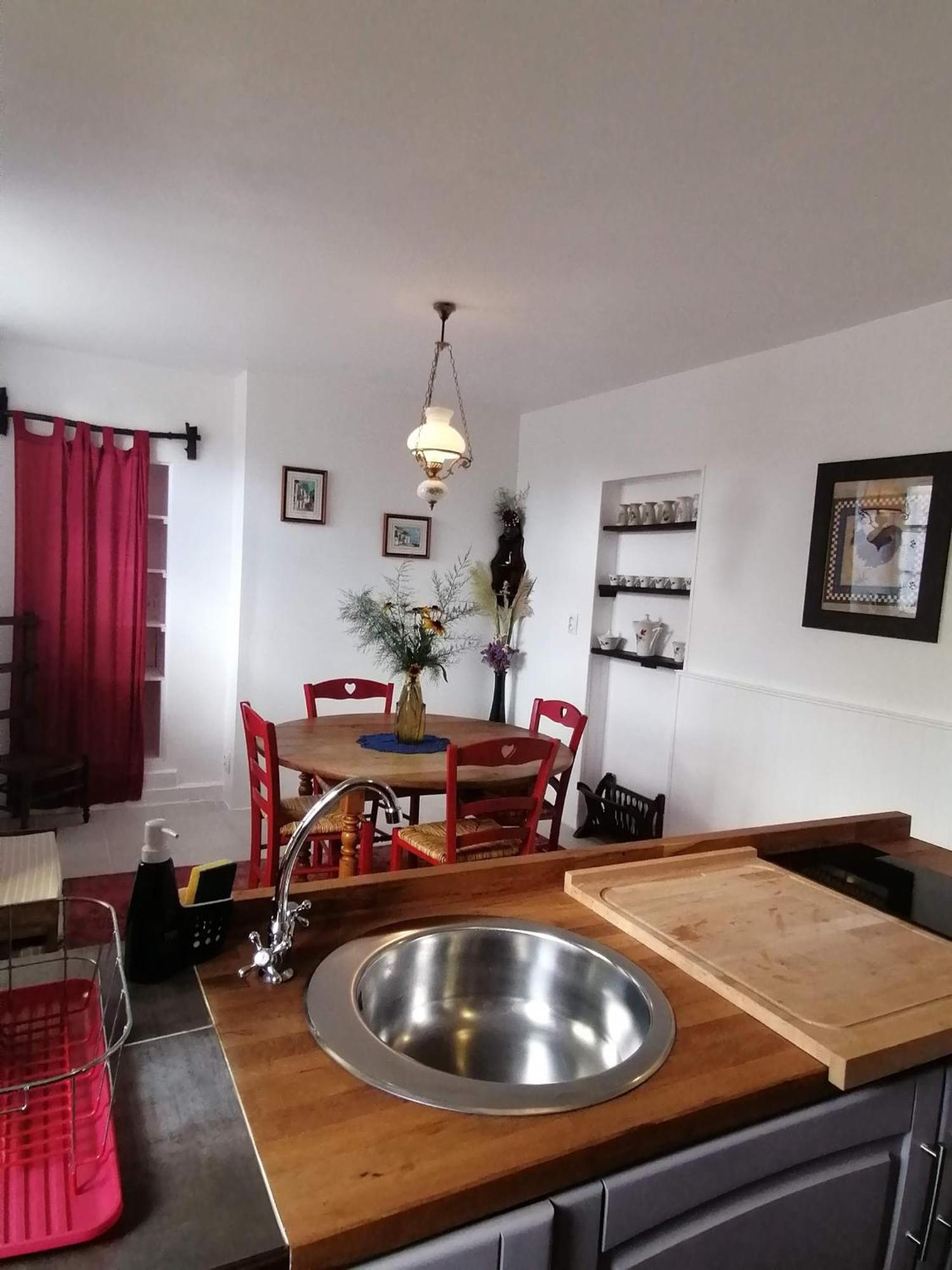 Gite 4 Pers, Jacuzzi, Piscine, Proche Futuroscope, Calme Et Nature A La Roche Posay לה רוש-פוזה מראה חיצוני תמונה