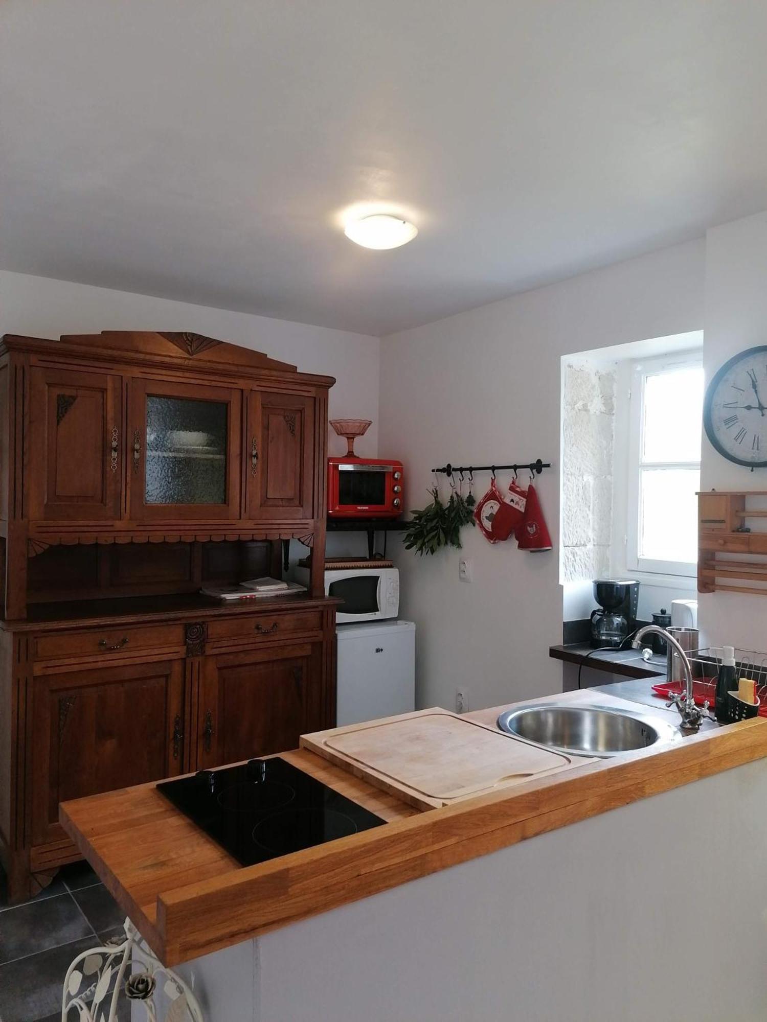 Gite 4 Pers, Jacuzzi, Piscine, Proche Futuroscope, Calme Et Nature A La Roche Posay לה רוש-פוזה מראה חיצוני תמונה